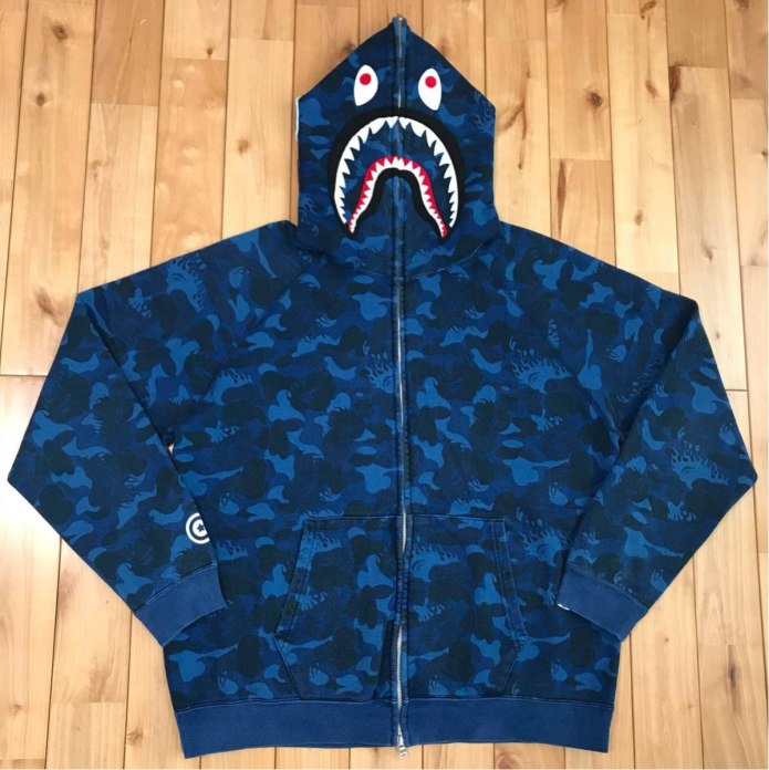 Bape inter miami. Зипка бейп Шарк голубая. Зипка Bape. Bape худи синяя. Кофта бейп голубая.