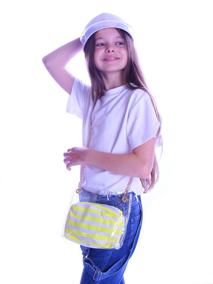 Кепка от Moschino