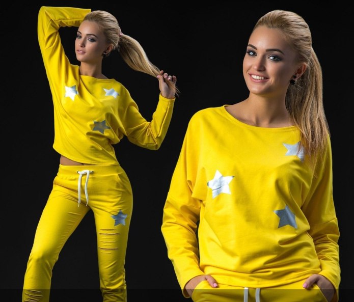 Блестящий костюм для девочки