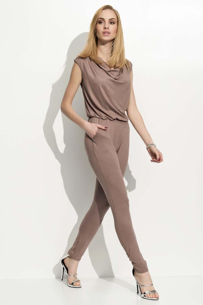 Bershka комбинезон жёлтый