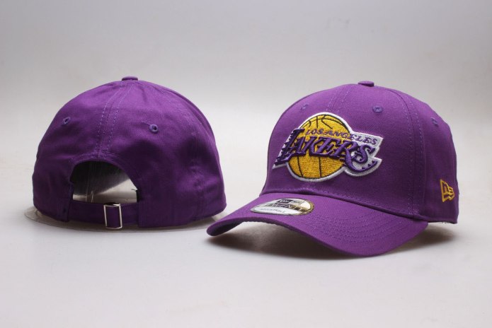 Кепка Lakers фиолетовая