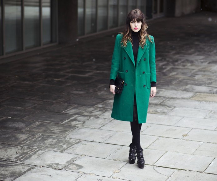 Пальто Zara зеленое 2020