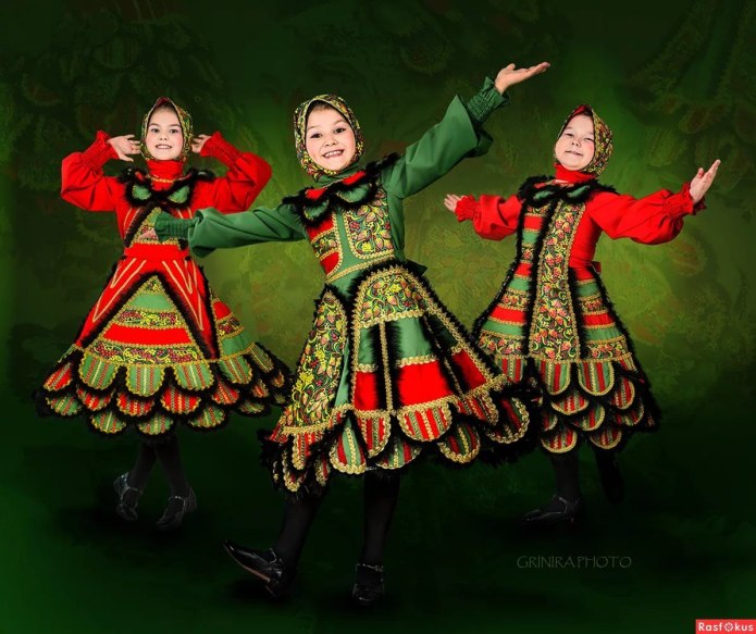 Театральный костюм