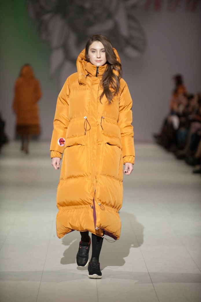 Max Mara пуховики подиум