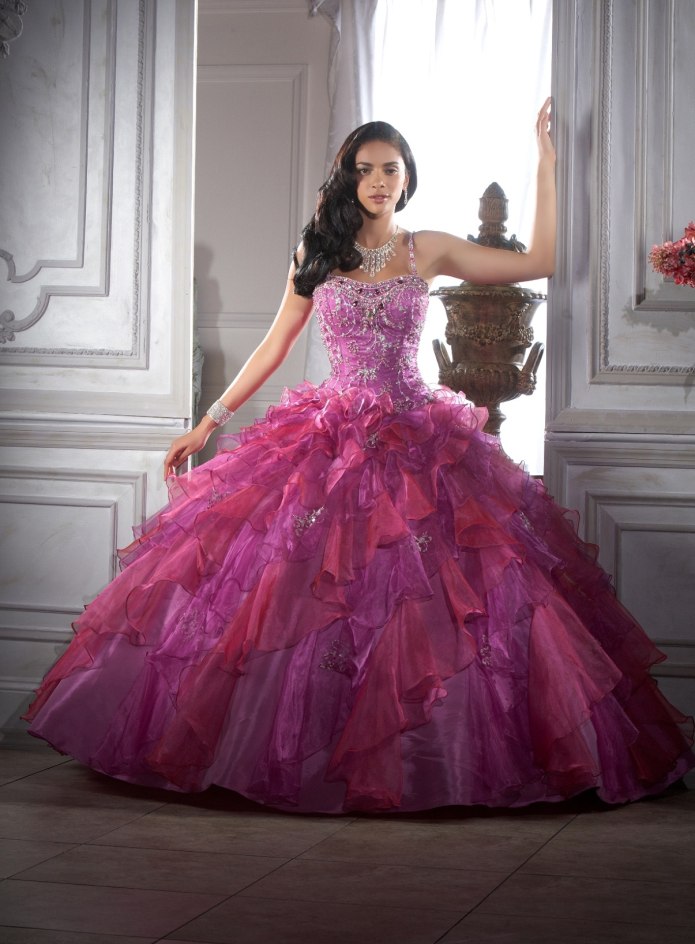 Бальные платья Quinceanera