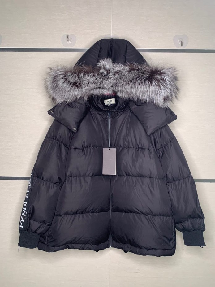 Пуховик Fendi 2020