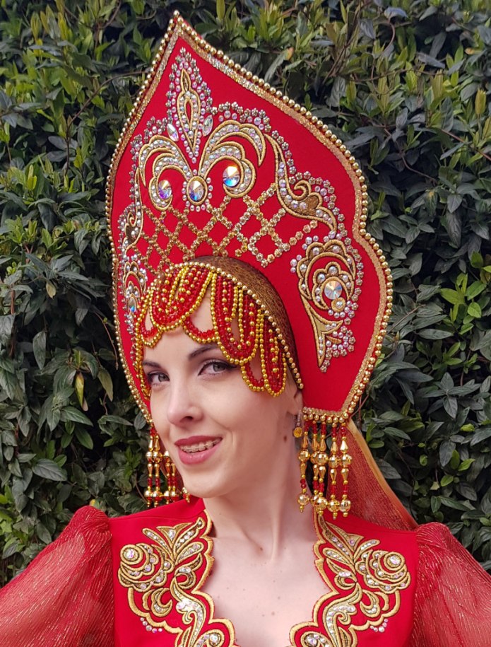 Кокошник древней Руси