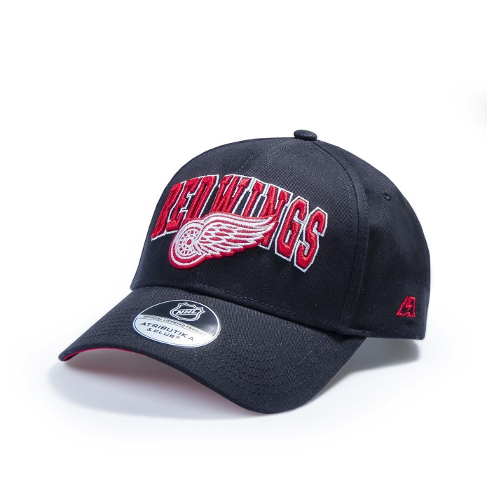 Red Wings Hockey бейсболка