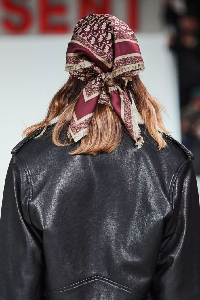 Prada шапки 2020
