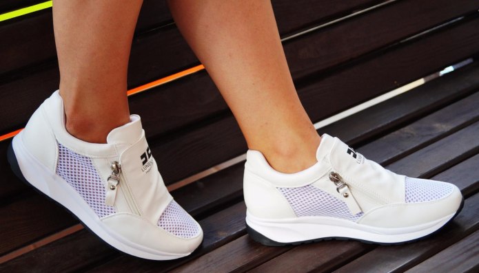 Nike Air Force 1 07 Essential