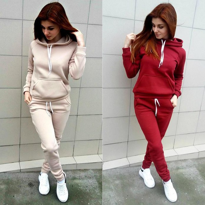 Оригинальный спортивный костюм