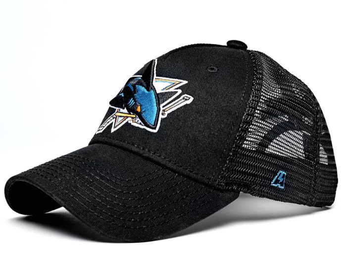 Бейсболка NHL Tampa Bay Lightning