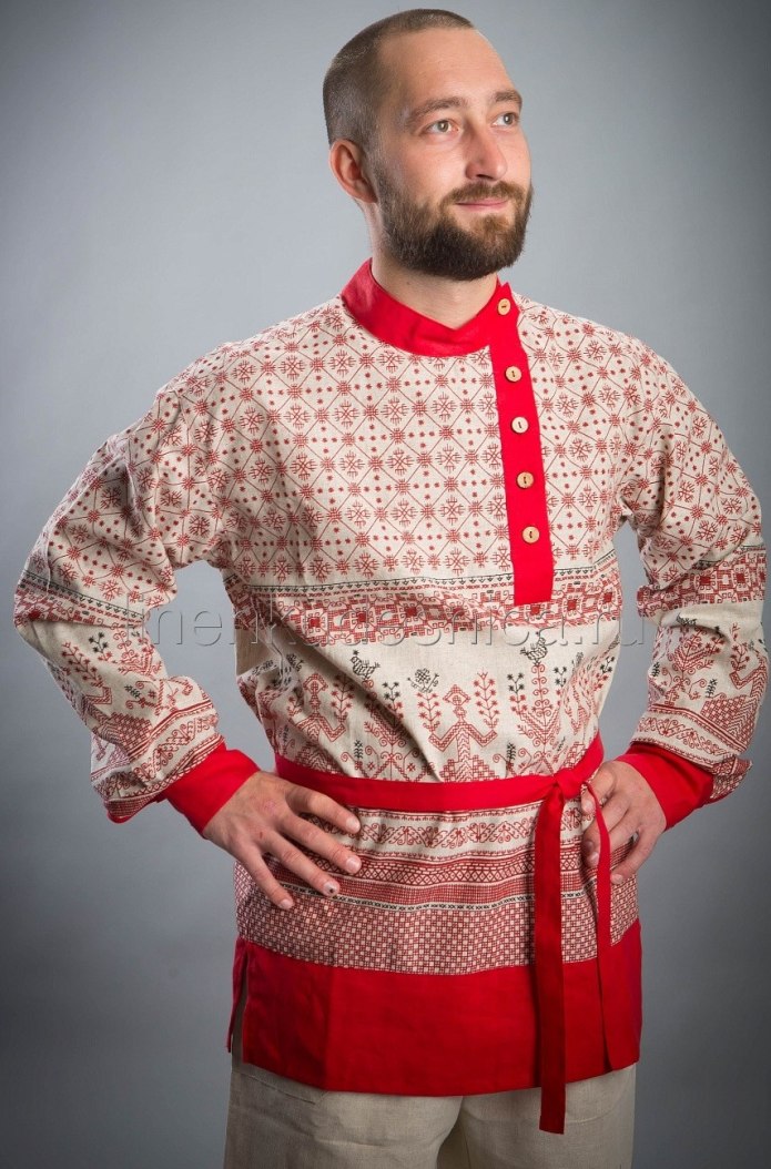 Яркая рубашка
