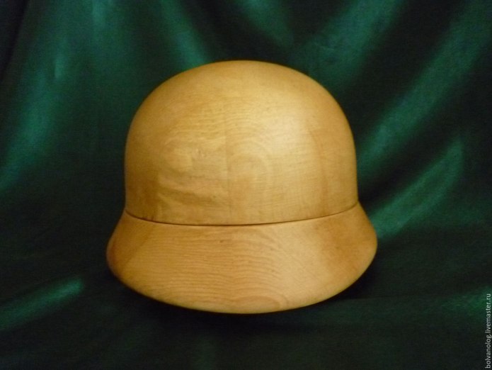 Hat Stand