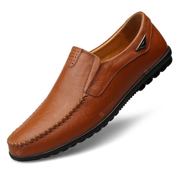 Patent Leather men Casual Shoes brand 2022 Italian men Loafers Moccasins Breathable Slip on Black Driving Shoes Plus Size 38-44