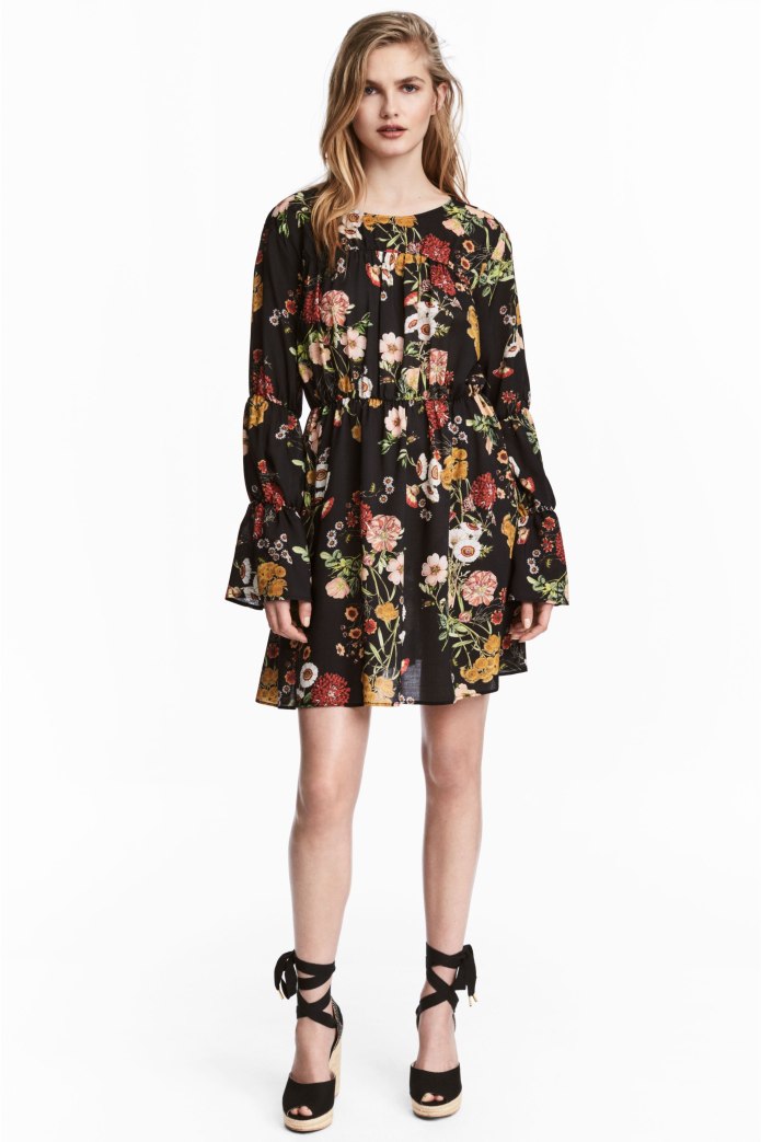H&M платье черное плиссе