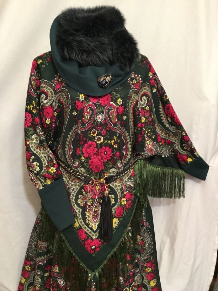 Платье из павлопосадского платка