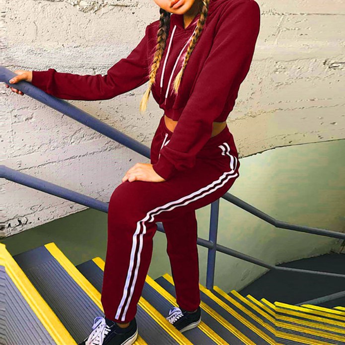 Спортивный костюм