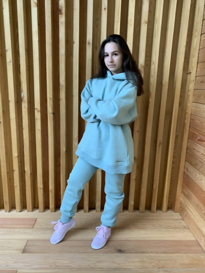 Спортивный костюм оверсайз