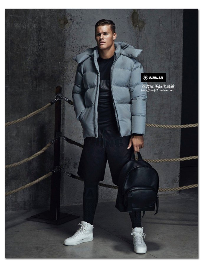 Alexander Wang пуховик мужской