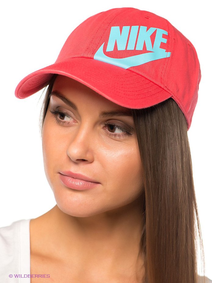 Кепки женские модные спортивные