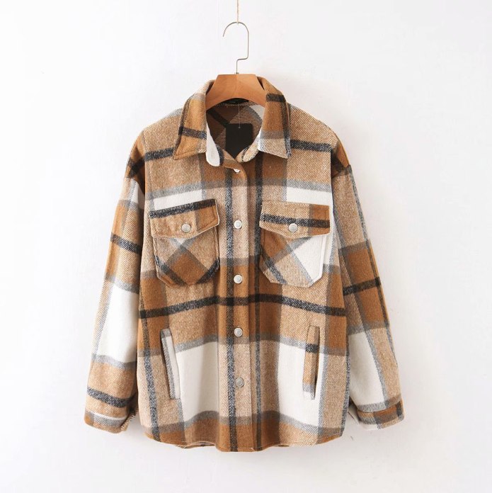 Бежевая куртка Bershka 2019