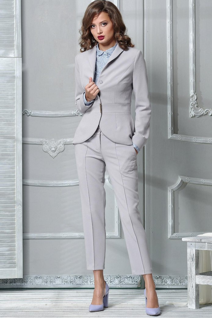 Белый брючный костюм женский Zara