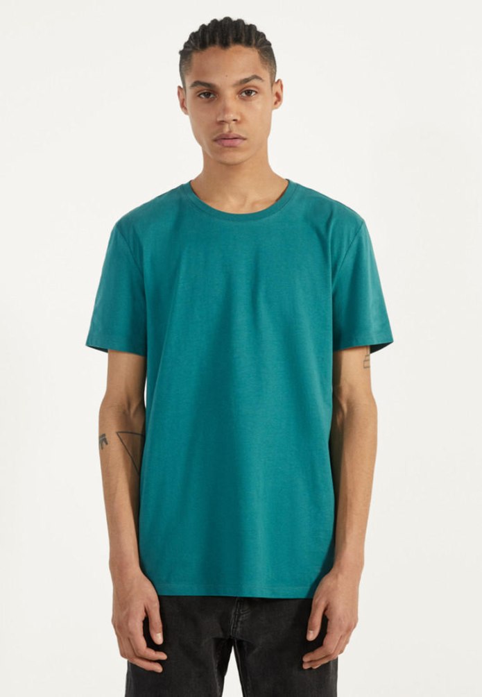Футболка bt21 Bershka