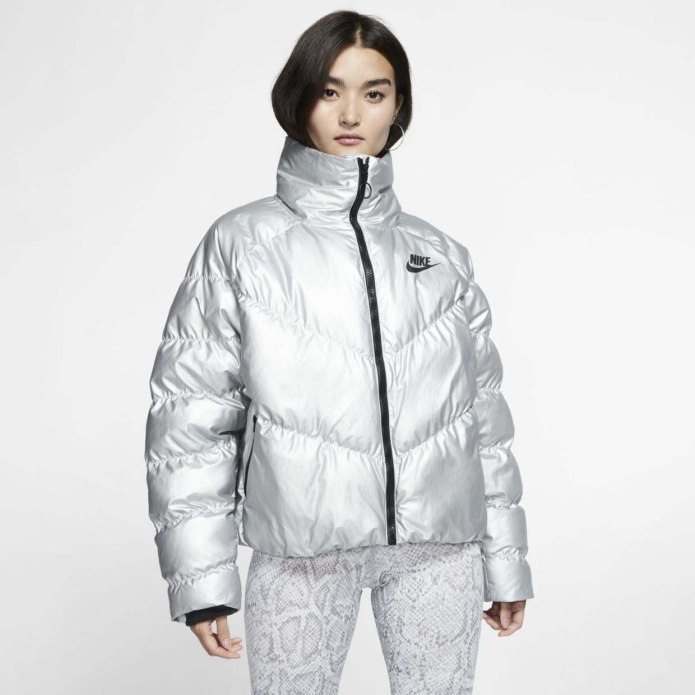 Пуховик Nike женский короткий
