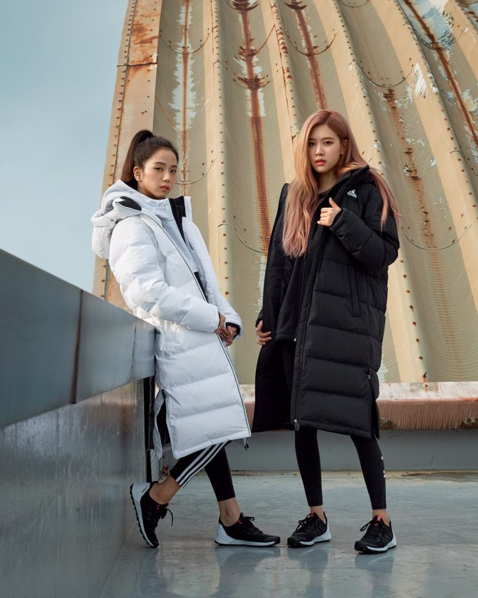 Rose BLACKPINK В куртке