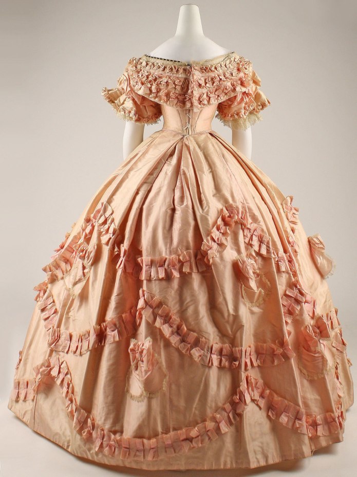 Бальные платья Quinceanera Style