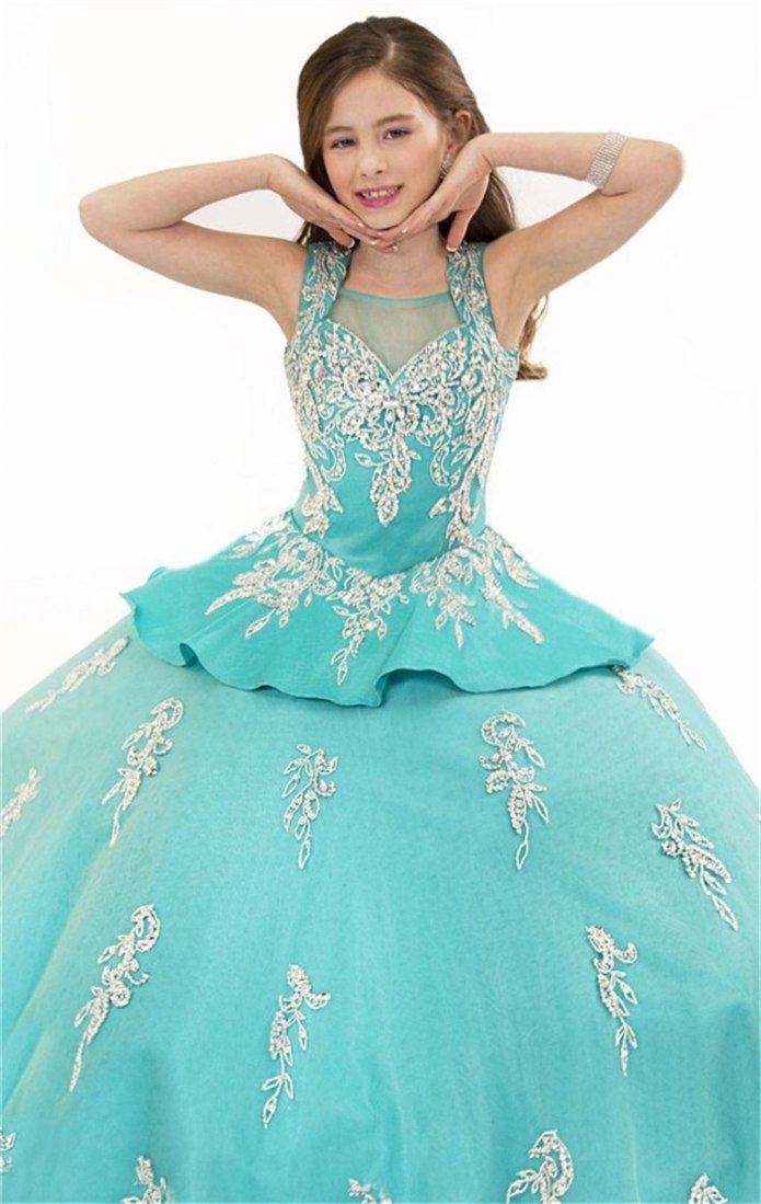 Quinceanera платья