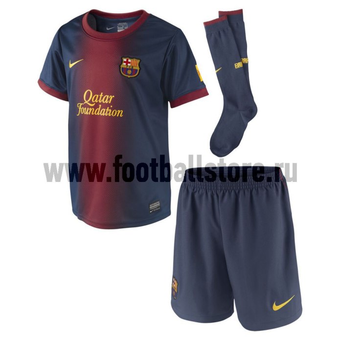 Barcelona away Kids Kit 17/18