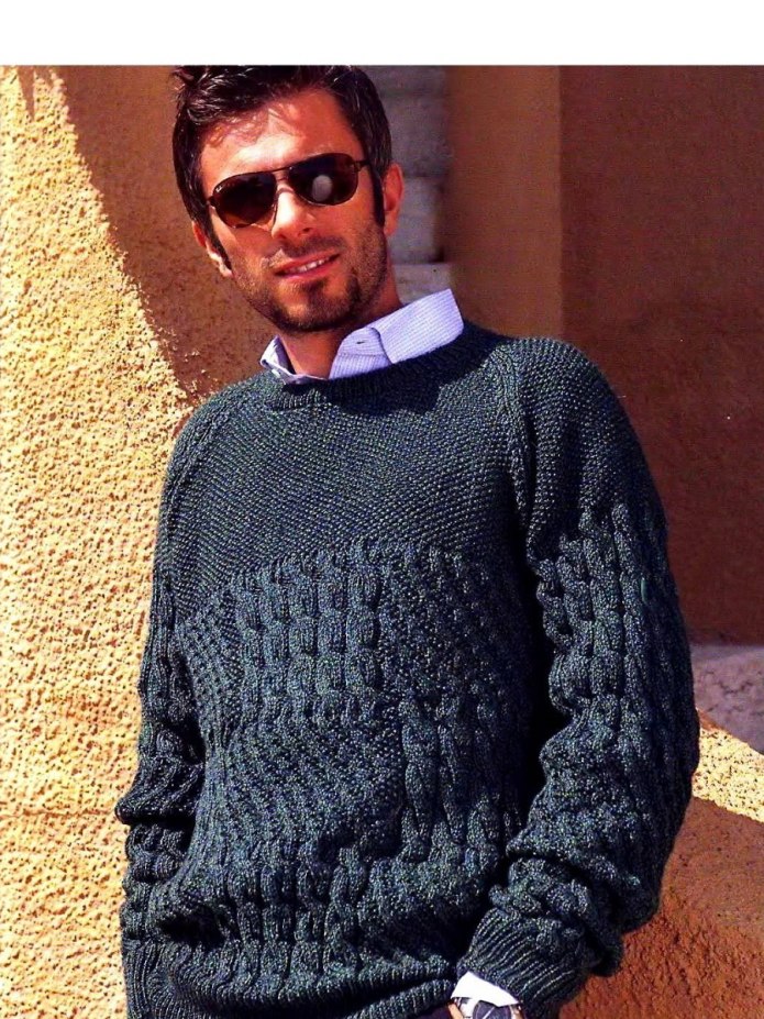 Мужской свитер Hugo Boss спицами