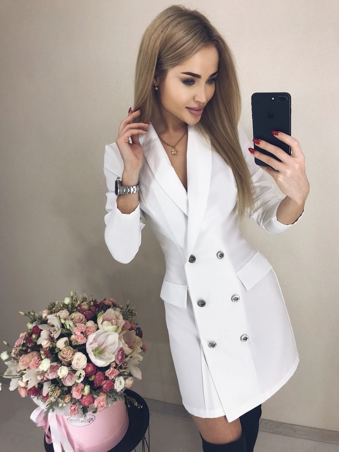 Платье жакет с кружевом