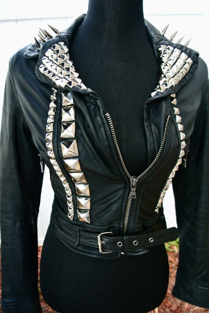 Куртка кожаная Balmain заклепки