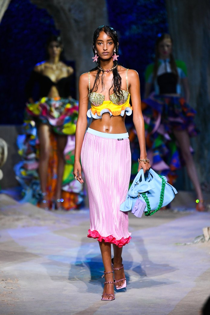 Versace Spring 2022