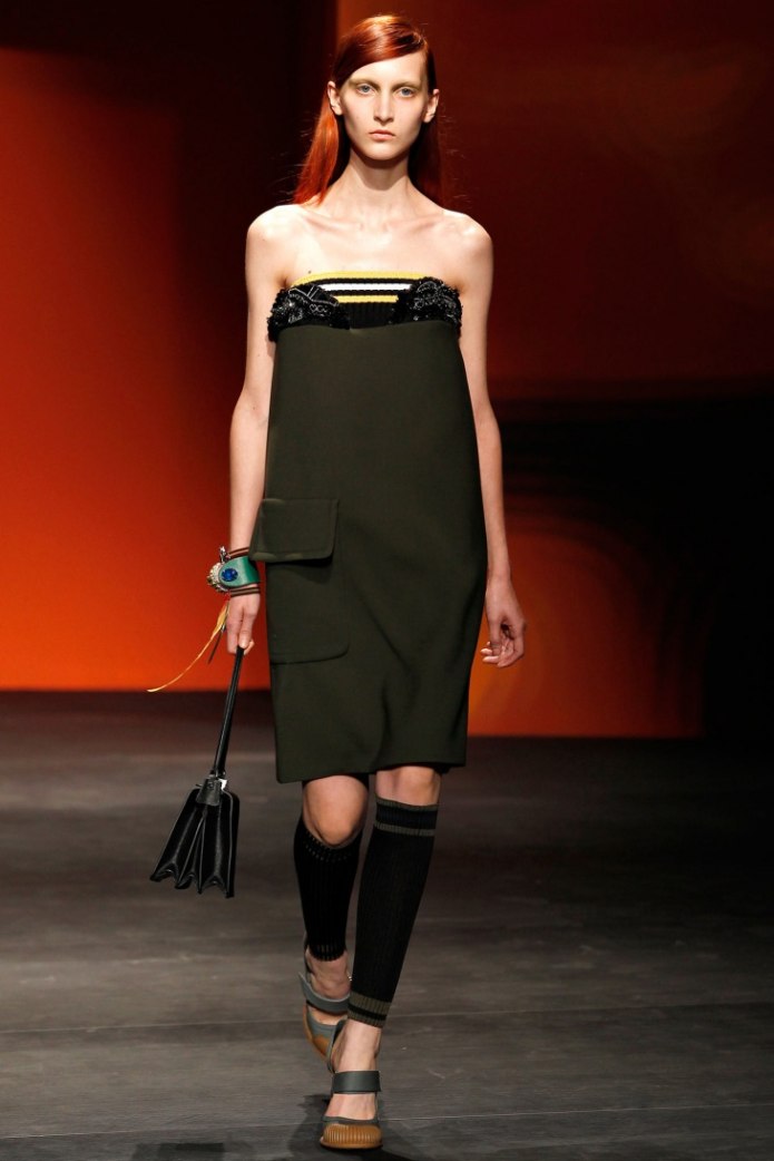 Платье Prada черное