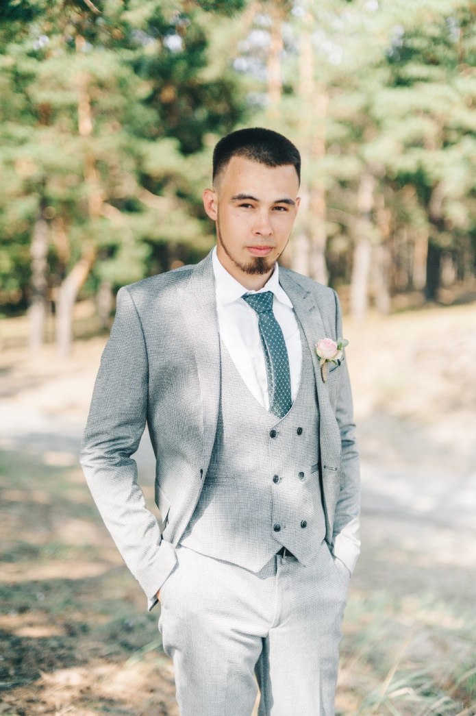 Свадебный костюм 2019