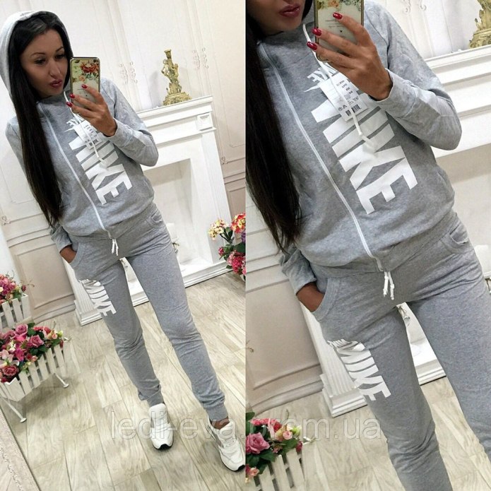 Теплый костюм с начесом женский спортивный Nike