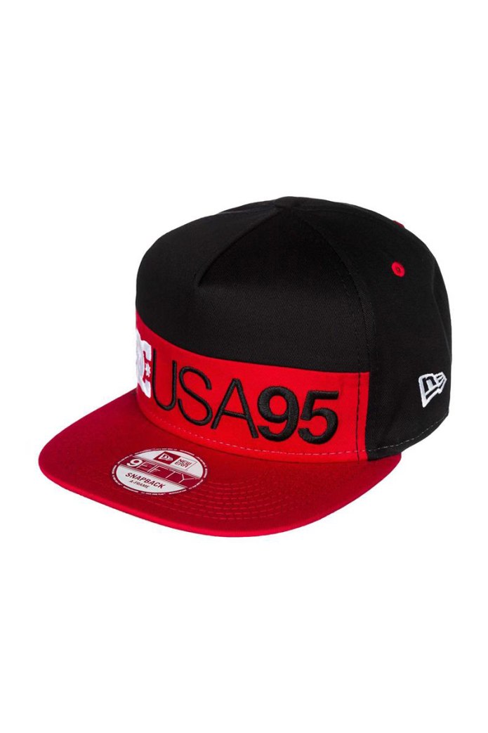 Кепка DC Shoes фиолетовая