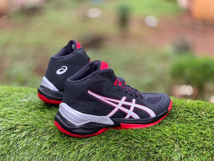 Кроссовки ASICS Onitsuka Tiger Horizonia MT