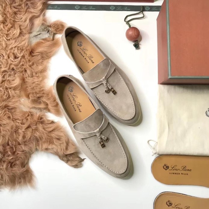 Loro Piana Summer walk с мехом