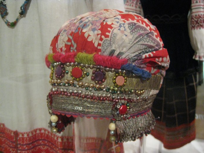 Кокошник народный сценический