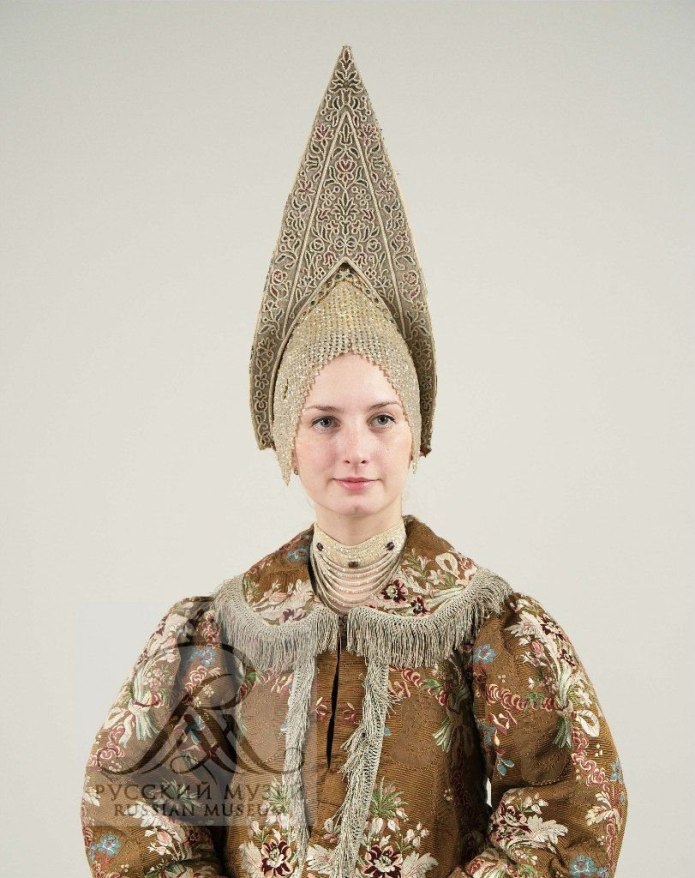 Кокошник музей