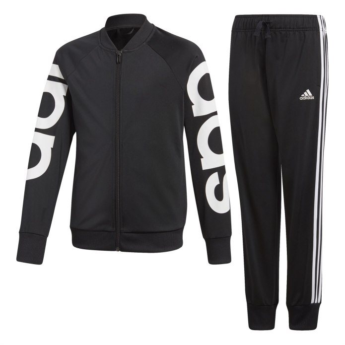 Спартифка комплект adidas