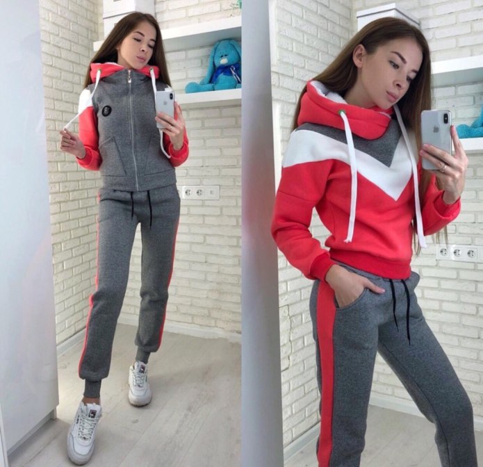 Спортивный костюм с жилеткой женский