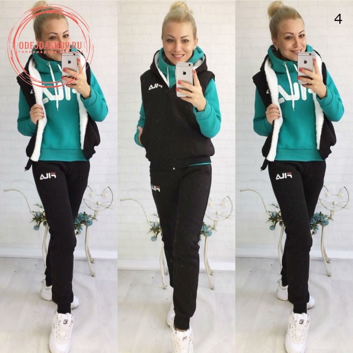 Теплый костюм с жилеткой