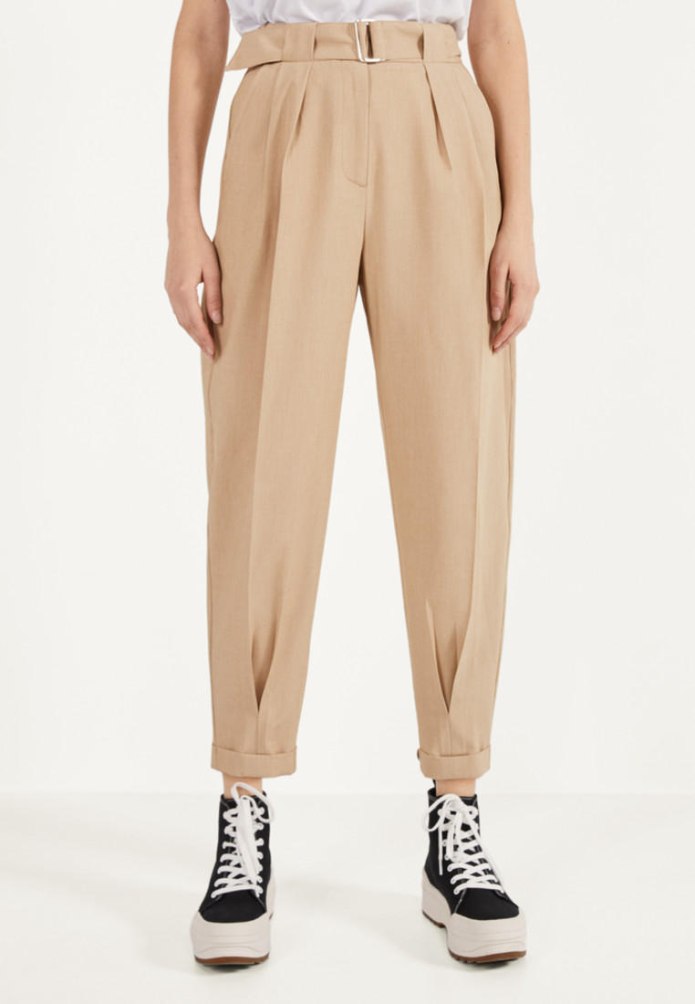 Черные брюки карго Bershka