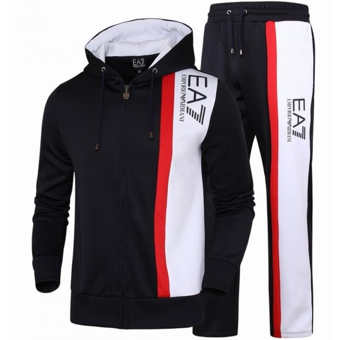 Спортивный костюм Nike t90
